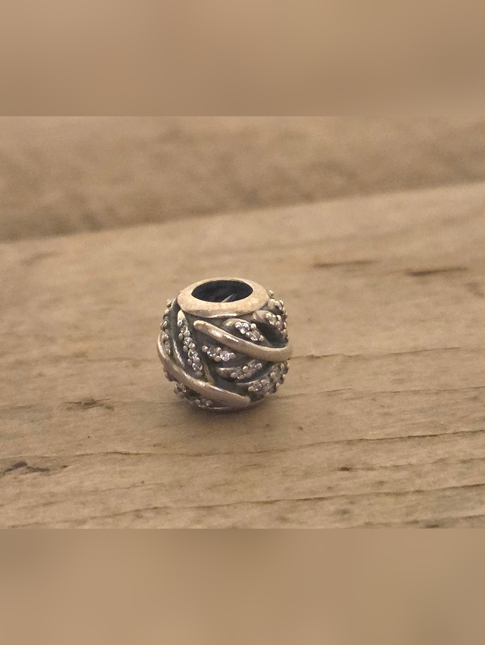 Authentic Pandora S925 Sterling Silver Feather Pave CZ  Bead 791186CZ